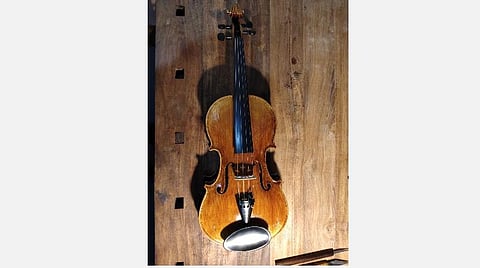 சர்வதேச தரத்தில் வயலின் உருவாக்கும் இந்தியர்கள்!