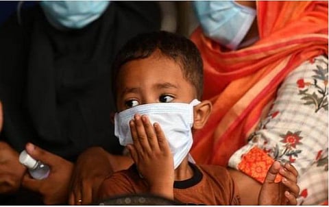 பள்ளிக் கல்வி துறையிடம் 32 லட்சம் முகக் கவசங்கள் ஒப்படைப்பு: சமூகநலத் துறை வழங்கியது