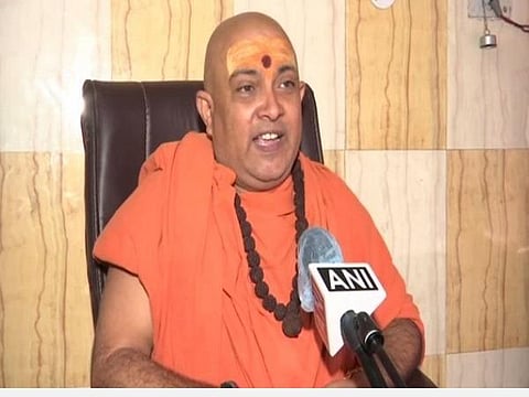 பூமி பூஜையை வீடியோ கான்பரன்சிங்கில் நடத்தச் சொல்வதா?- உத்தவ் தாக்கரே மீது சுவாமி ஜிதேந்திரானந்த் சரஸ்வதி கடும் விமர்சனம்