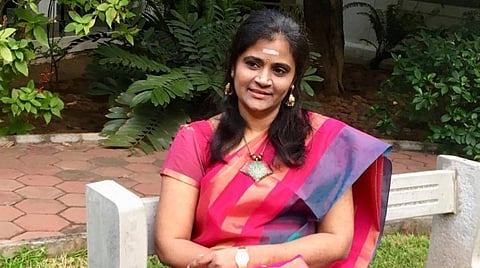 பாடல் பழசு; பாடுவோர் புதுசு!