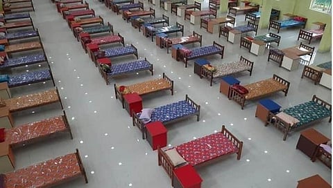 கரோனா கிசிச்சைக்காக மதரஸா மண்டபத்தை இலவசமாகக் கொடுத்த இஸ்லாமியர்கள்