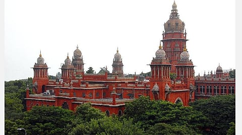 வீட்டு வாடகை வசூலிக்கத் தடைகோரும் வழக்கு: உயர் நீதிமன்றம் தள்ளுபடி