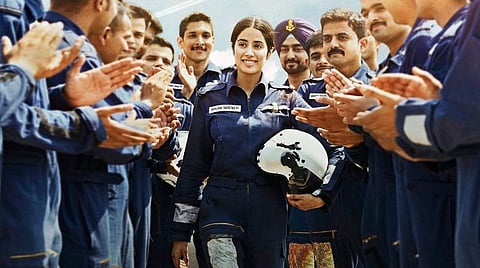 எந்தவொரு தகவலுமே இல்லாத 'குஞ்சன் சக்ஸேனா' ட்ரெய்லர்: பின்னணி என்ன?