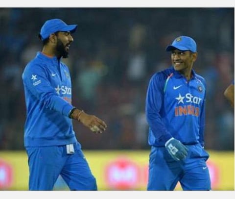 அணித்தேர்வுக்குழு உன் பெயரைத் தேர்வுக்கு பரிசீலிக்கவில்லை: யுவராஜ் சிங்கிடம் கூறிய தோனி