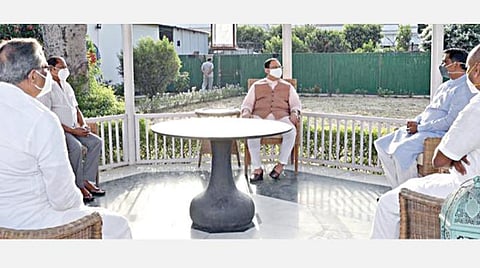 திமுக தலைமை நிலையச் செயலாளர் கு.க.செல்வம் பாஜக தலைவர் நட்டாவுடன் சந்திப்பு: மூத்த நிர்வாகிகளுடன் மு.க.ஸ்டாலின் அவசர ஆலோசனை