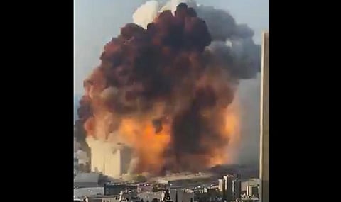 லெபனான் வெடி விபத்து: தீயணைப்பு வீரர்கள் உட்பட பலர் மாயம்