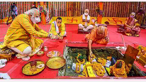 அயோத்தி ராமர் கோயில் பூமி பூஜையில் பிரமதர் மோடி பங்கேற்ற காட்சி: கோப்புப் படம்.