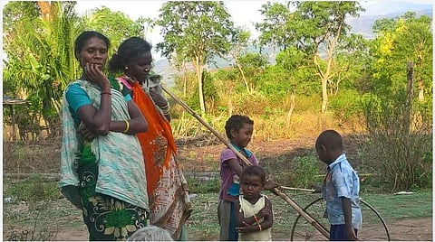 இயற்கையோடு இணைந்து வாழ்வதால் கரோனாவை வெல்லும் பூர்வகுடிகள்: இன்று சர்வதேச பழங்குடிகள் தினம்