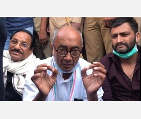 2014 முதலே மோடி அரசு தொழிலாளர் விரோத நடவடிக்கைகளை மேற்கொண்டு வருகிறது: திக்விஜய் சிங் விமர்சனம்