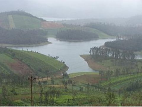 தமிழகத்தில் வறண்ட வானிலை, நீலகிரியில் மழை குறைகிறது: வானிலை ஆய்வு மையம் தகவல்