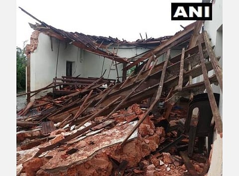 கேரளாவின் ஆலப்புழாவில் 151 ஆண்டு கால பழமையான தேவாலயம் இடிந்து விழுந்தது