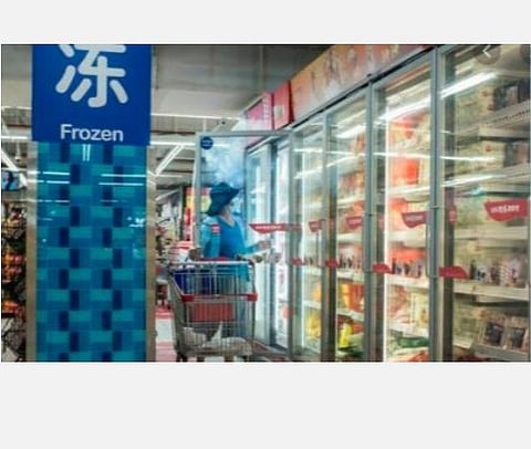 இறக்குமதி செய்யப்பட்ட உறைந்த இறைச்சியில் கரோனா வைரஸ்: சீன நகரங்களில் பதற்றம்- தொற்றை குறைத்து மதிப்பிடும் உலகச் சுகாதார அமைப்பு