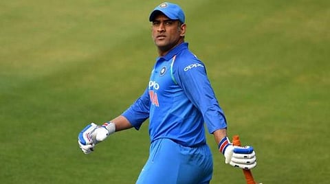 தோனி ஓய்வு பெறுவதாக அறிவிப்பு: இன்ஸ்டாகிராமில் பதிவு