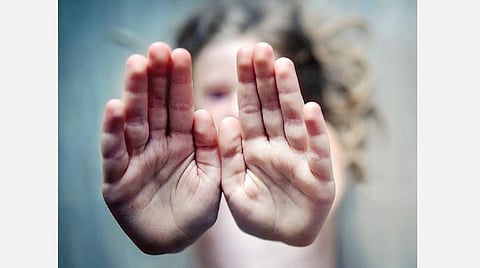 என் பாதையில்: குழந்தைக்கும் பாதுகாப்பு இல்லை