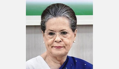 எழுத, பேச சுதந்திரம் இருக்கிறதா?- காங்கிரஸ் தலைவர் சோனியா கேள்வி