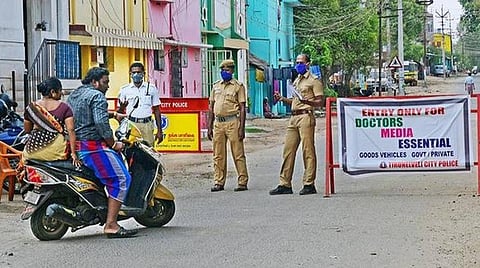 ஆகஸ்ட் 17 தமிழக நிலவரம்: தொற்று பாதிப்பு, குணமடைந்தோர், பலி எண்ணிக்கை; முழுமையான பட்டியல்