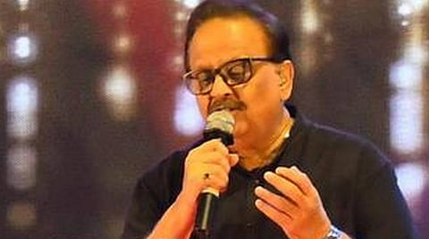 எஸ்.பி.பி நெருக்கடியான நிலையில் தொடர்கிறார்: மருத்துவமனை அறிக்கை