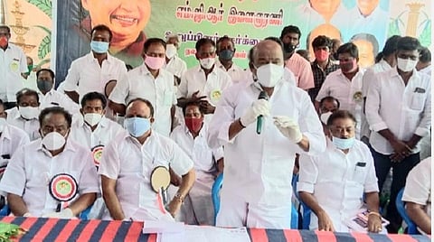 சட்டப்பேரவைத் தேர்தலுக்குத் தயாராகும் மதுரை அதிமுக: இளைஞர் அணிக்கு உறுப்பினர் சேர்க்கை தொடக்கம்