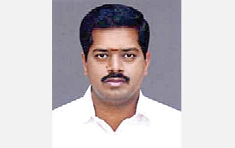 அதிமுக முன்னாள் எம்.பி. இன்று திமுகவில் இணைகிறார்