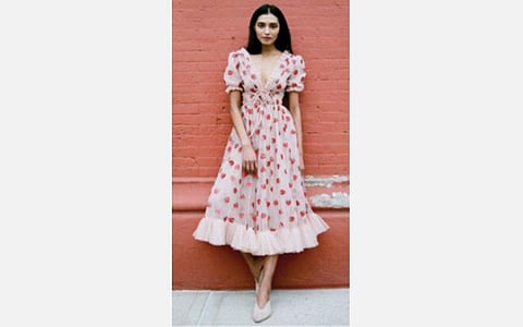 வைரல் உலா: ஸ்ட்ராபெர்ரி பெண்ணே...!