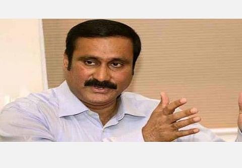 தமிழக அரசுப் பணிகளை தமிழர்களுக்கு மட்டுமே வழங்க சட்டத் திருத்தம் தேவை: அன்புமணி ராமதாஸ் வலியுறுத்தல்
