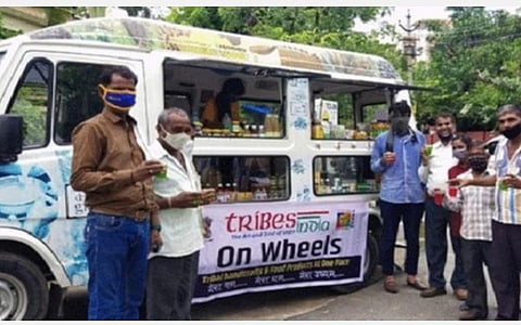 பழங்குடியின மக்களுக்கு தள்ளுபடி விலையில் நேரடியாக பொருட்கள் விற்பனை: 31 மாநகரங்களில் நடமாடும் கடைகள் தொடக்கம்