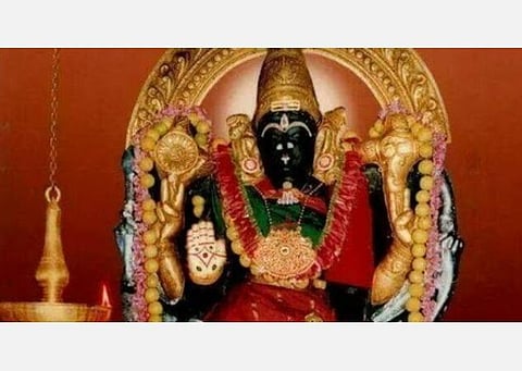 ராகுகாலத்தில் வீட்டில் விளக்கேற்றினால் இனி நமக்கு நல்லகாலமே!