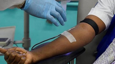 கரோனா தொற்று அச்சத்தால் ரத்ததானம் செய்வோர் எண்ணிக்கை சரிவு