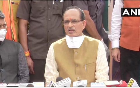 நீட், ஜேஇஇ தேர்வுகள்; மாணவர்களின் எதிர்காலத்தை வீணடிக்க முடியாது: சிவராஜ் சிங் சவுகான்