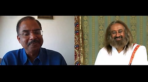 சிக்கலானதை எளிதாக்குங்கள்: ஸ்ரீ ஸ்ரீ ரவிசங்கருடன் கலர்ஸ் தமிழ் தொலைக்காட்சி நடத்திய உரையாடல்