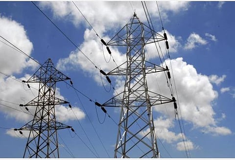 புதுச்சேரி, காரைக்காலில் ரூ.50 ஆயிரத்துக்கு மேல் நிறுவனங்கள் மின்கட்டண பாக்கி: ரூ.108 கோடியைத் தொட்ட நிலுவைத்தொகை