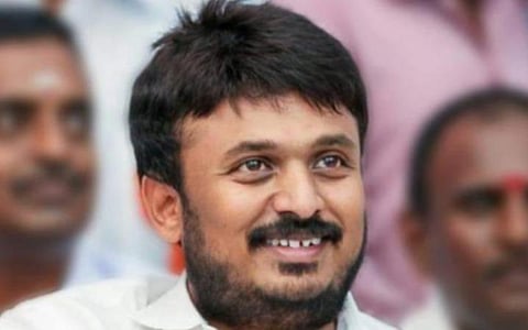 சுங்கச்சாவடிகளில் கட்டண உயர்வைக் கைவிட வேண்டும்: தமாகா யுவராஜா வலியுறுத்தல்