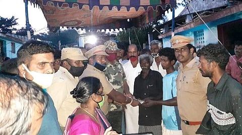 உயிரிழந்த பெண்ணின் குடும்பத்துக்கு நிவாரணம்