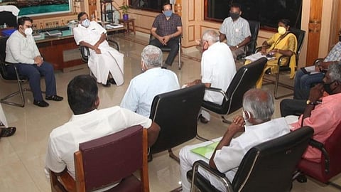 குமரி அரச ரப்பர் தோட்டத் தொழிலாளர்களின் வேலைநிறுத்தப் போராட்டம் வாபஸ்: அரசு தரப்பு பேச்சுவார்த்தையில் உடன்பாடு