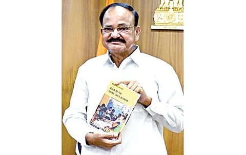 `இந்தியாவில் இளம் குழந்தைகளின் நிலை' குறித்த அறிக்கையின் தெற்காசிய மற்றும் சர்வதேச பதிப்புகளை வெளியிடுகிறார் குடியரசுதுணைத் தலைவர் வெங்கய்ய நாயுடு.