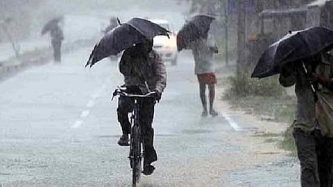 உசிலம்பட்டியில் கனமழை: தமிழகத்திலேயே அதிகபட்சமாக 135.2 மில்லிமீட்டர் மழைப்பதிவு