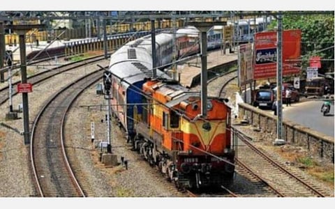 ‘குளோன்’ ரயில் திட்டத்தின் கீழ் காத்திருப்போர் பட்டியலில் இருக்கும் பயணிகளுக்காக மாற்று ரயில் இயக்க திட்டம்