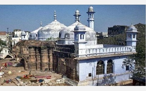 அயோத்தியை போல காசி, மதுராவில் உள்ள மசூதிகளையும் முஸ்லிம்கள் விட்டுத்தர வேண்டும்: அகில இந்திய சாதுக்கள் சபை தீர்மானம் நிறைவேற்றம்