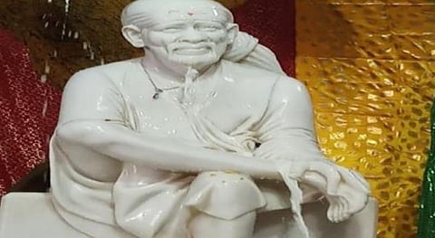 ’குடும்பத்துக்கு உண்மையாக இருங்கள்; உங்களைத் தேடி நானே வருவேன்’; ‘நீங்கள் எனக்கு தரும் பிரசாதம் இதுதான்’ என்கிறார் சாயிபாபா!