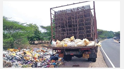 தமிழக கிராமங்களில் கேரள கழிவுகள்