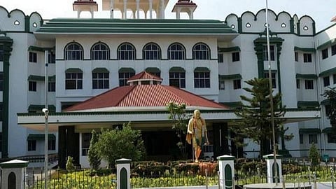 காவல்துறையினர் நேர்மை, தூய்மையுடன் பணிபுரிய வேண்டும்: உயர் நீதிமன்றம் அறிவுரை