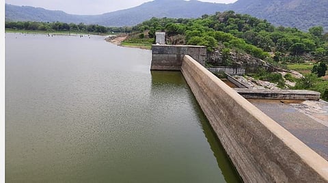 கொட்டி தீர்க்கும் கனமழையால் மோர்தானா, ஆண்டியப்பனூர் அணைகளின் நீர்மட்டம் உயர்வு: பொதுமக்கள், விவசாயிகள் மகிழ்ச்சி!