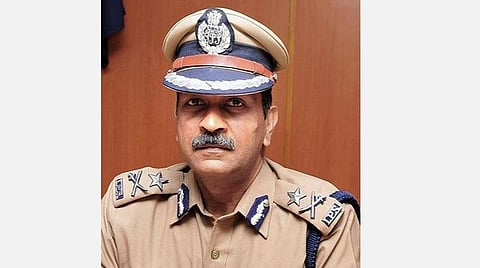 காவல் அதிகாரிகள் பெயரில் போலி முகநூல் கணக்கு; சைபர் கிரைம் போலீஸார் விசாரணை: காவல் ஆணையர் மகேஷ் குமார் அகர்வால் தகவல்