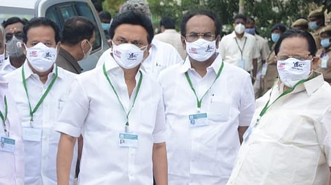 நீட் தேர்வு விவகாரத்தில் அதிமுக அரசு மக்களை ஏமாற்ற நாடகம் போடுகிறது: ஸ்டாலின் குற்றச்சாட்டு