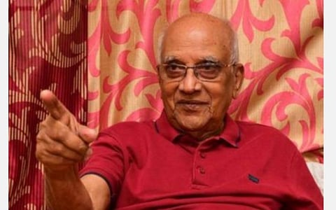 இயக்குநர் சிங்கீதம் ஸ்ரீனிவாச ராவுக்கு கரோனா தொற்று: நலமாக இருப்பதாகக் காணொலிப் பகிர்வு