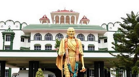 கரோனா பரிசோதனை முடிவுகளை விரைவில் வழங்கக்கோரி உயர் நீதிமன்ற மதுரைக் கிளையில் வழக்கு