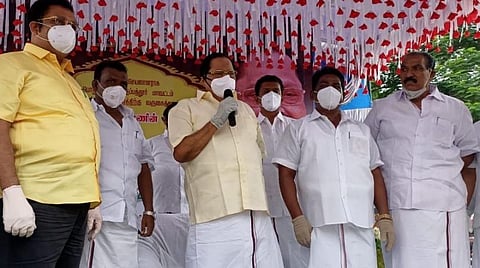 நிகழ்ச்சியில் பேசும் துரைமுருகன்.