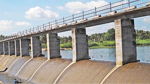 தருமபுரி மாவட்டம் ஈச்சம்பாடியில் தென்பெண்ணை ஆற்றின் குறுக்கே அமைந்துள்ள ஈச்சம்பாடி அணை (கோப்புப் படம்)