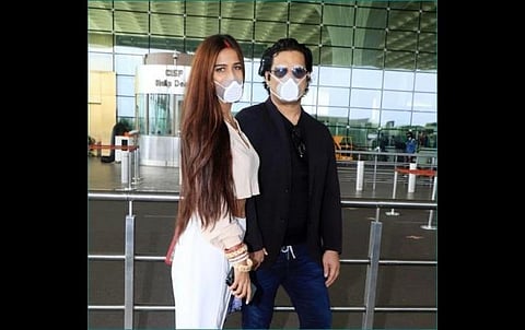 காதலுக்கு கண்ணில்லை என்பதற்கு நானே உதாரணம் - கணவர் மீது புகாரளித்தது குறித்து பூனம் பாண்டே பகிர்வு