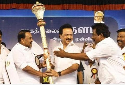 ஸ்டாலினுடன் ராஜ கண்ணப்பன் (இடது)